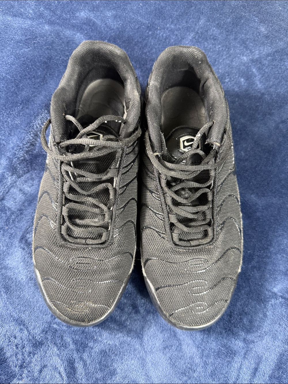 Nike Men’s All-Black Air Max Sneakers